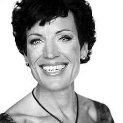 Annika R Malmberg, "Ta skit! Och gör det till guld"