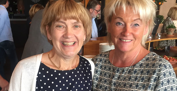 Landshövding Lena Sommestad tillsammans med regeringens utredare Britt Bohlin vid ett möte kring En sammanhållen politik för hållbar turism och växande besöksnäring på Hotell Tylösand